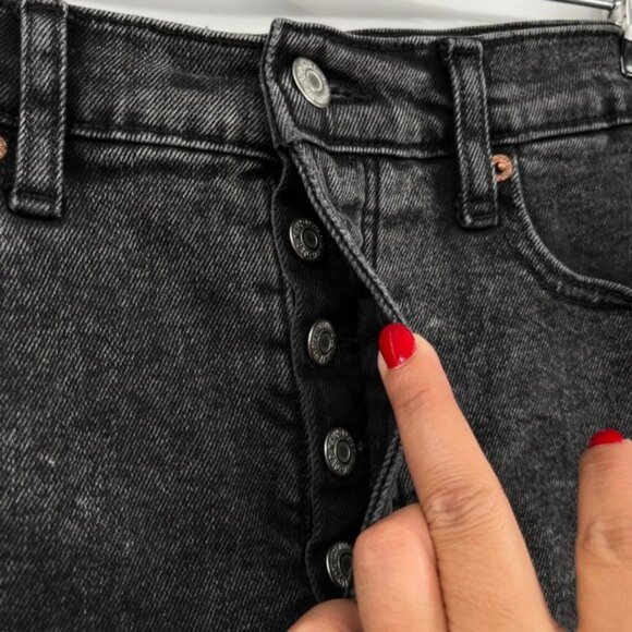 Old Navy Black Wash Denim Shorts Size 10 Higher High Rise Sky-Hi A-Line - Picture 4 of 8